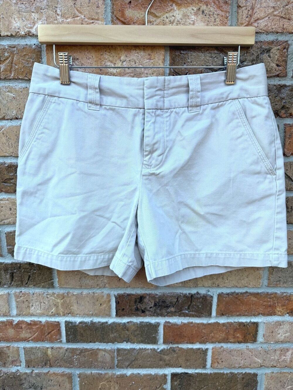 Tommy Hilfiger Beige Khaki Classic Chino Shorts Size 6 100% Cotton